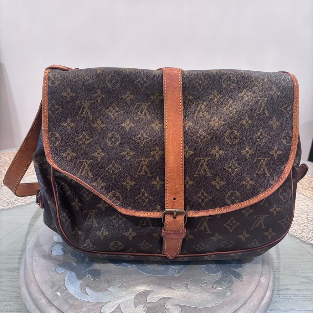 Louis Vuitton Saumur 35 & COA - Picture 5 of 16